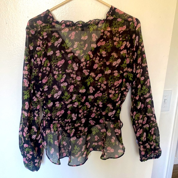 Black floral top - Picture 2 of 2